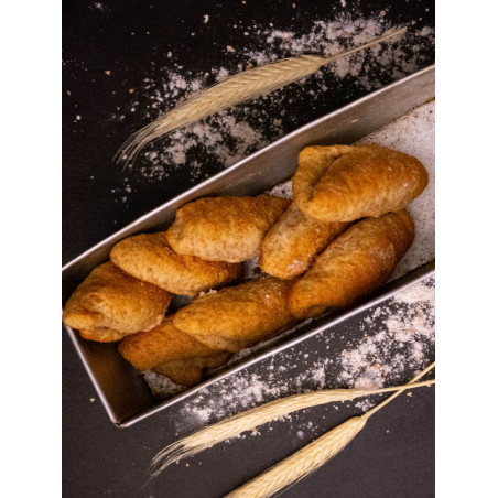 Pancitos rellenos de mora, manzana, brevas, mango, chocolate, piña o guayaba